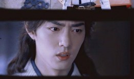 圈内爆料肖战女朋友,神秘女友身份引热议